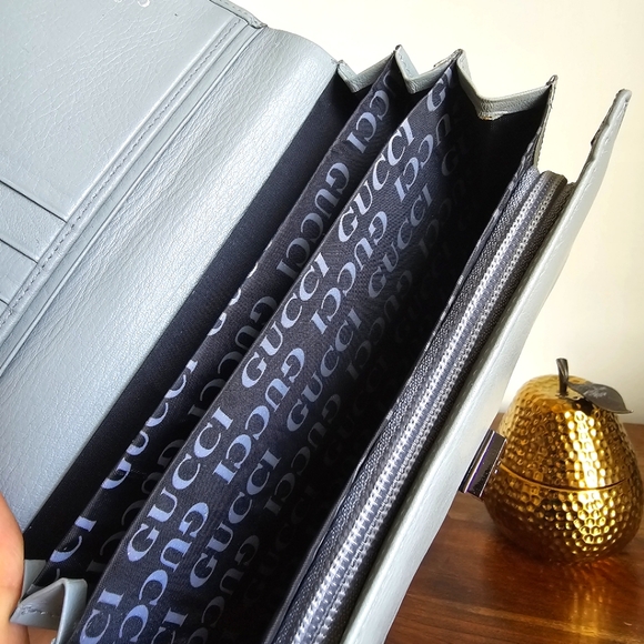 Gucci Leather Continental Flap Gray Wallet Rectangular "G" Signature Gucci Clasp - Picture 13 of 16